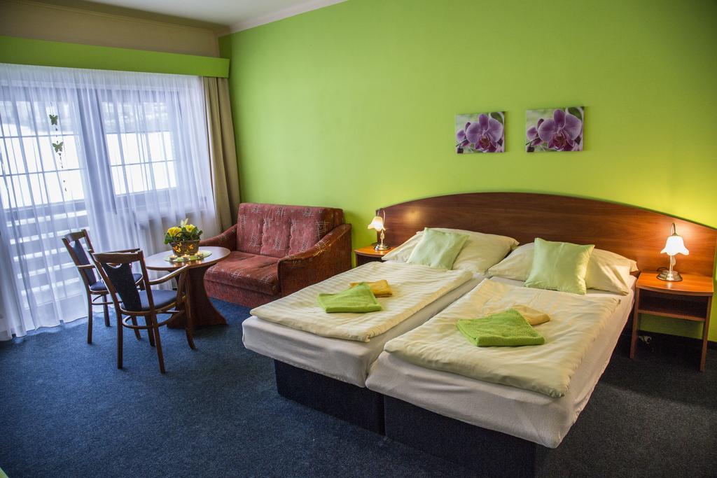 Hotel Centrum הַרָכוֹב מראה חיצוני תמונה