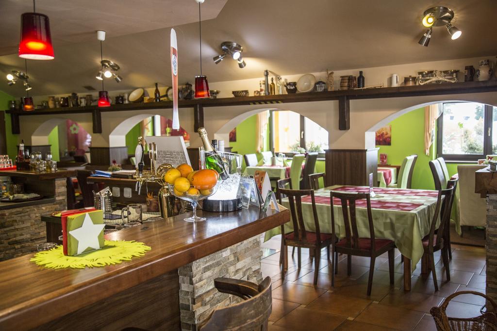 Hotel Centrum הַרָכוֹב מראה חיצוני תמונה