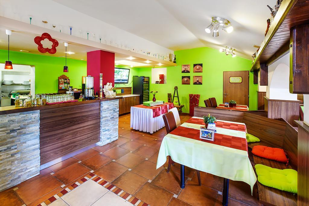 Hotel Centrum הַרָכוֹב מראה חיצוני תמונה